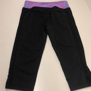 Ivivva Cropped Black Leggings